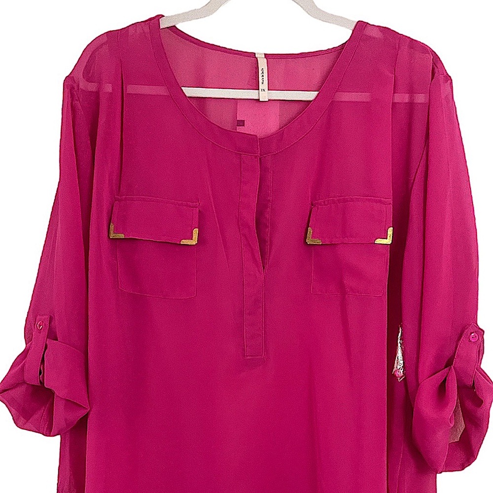 🩷 Pink Blouse - Picture 7 of 7
